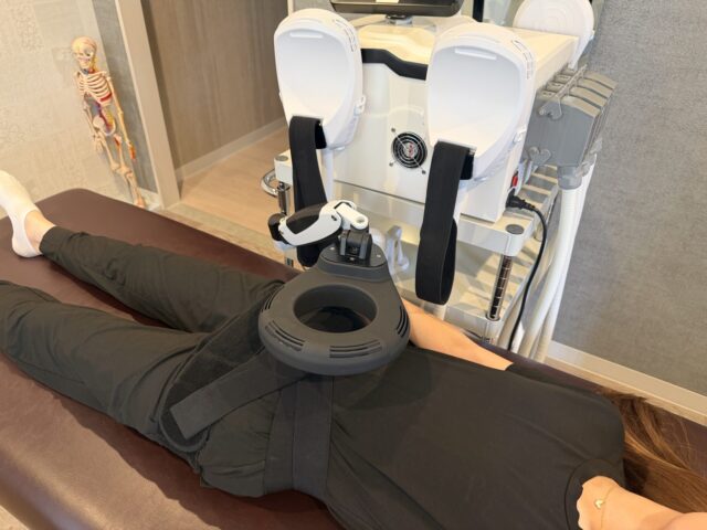 姿勢を整えても戻る？骨盤コアで「支える」ケア